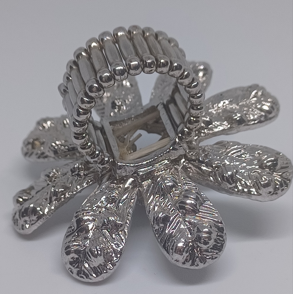 Silvertone Cocktail Rhinestone Flower Stretch Ring - Picture 11 of 13